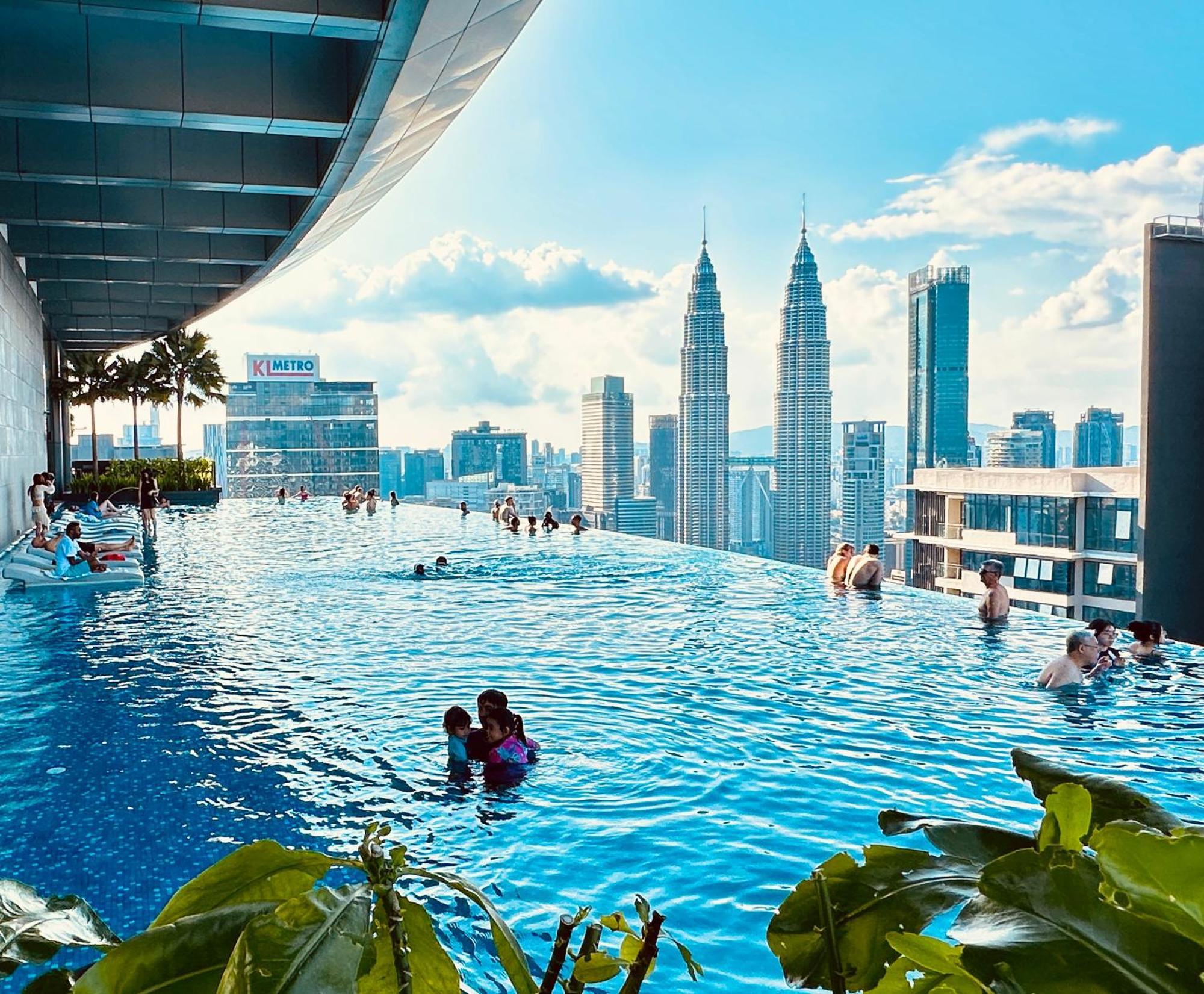 Eaton Service Apartment At Klcc Kuala Lumpur Buitenkant foto