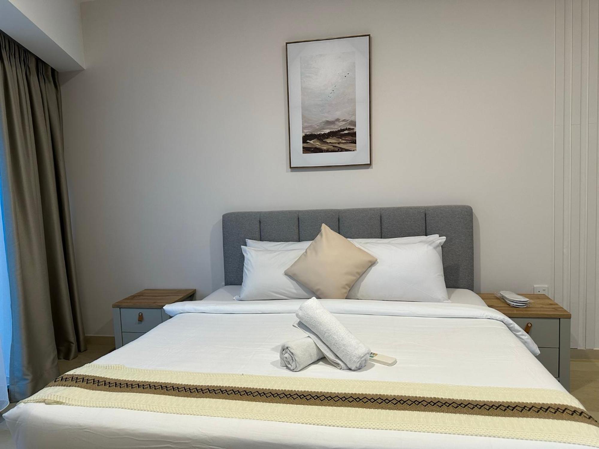 Eaton Service Apartment At Klcc Kuala Lumpur Buitenkant foto